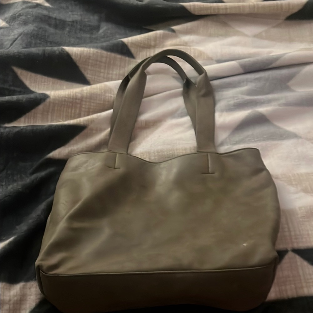 Universal Thread Green Tote With Rectangular Desi… - image 2